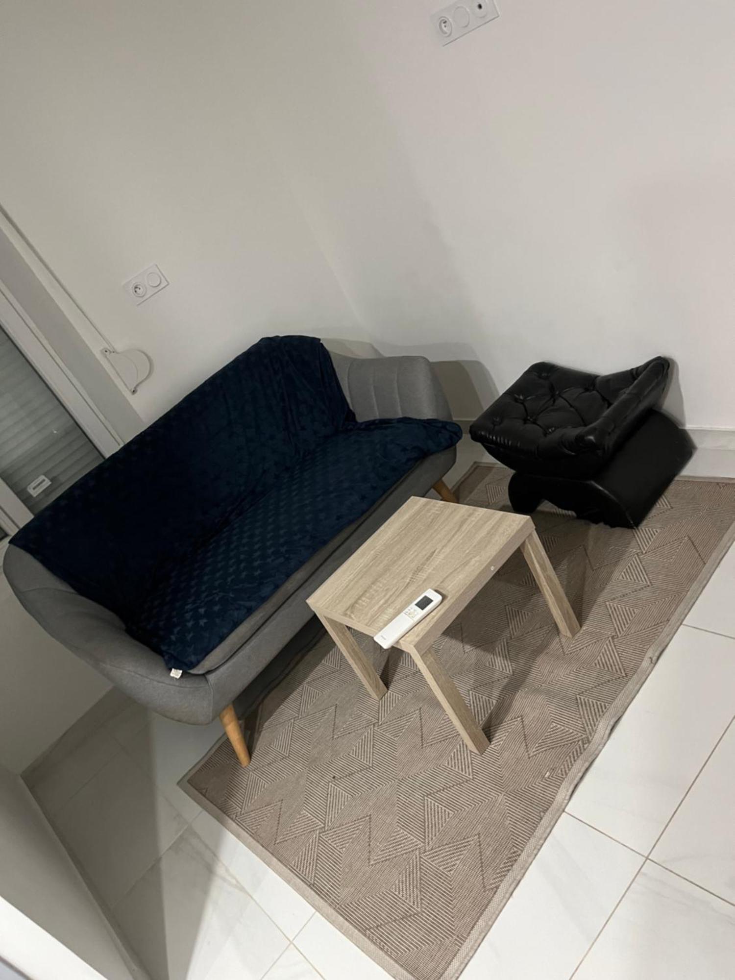 Appartement Calme Dans Villa Individuelle Bagnols-sur-Cèze Zewnętrze zdjęcie